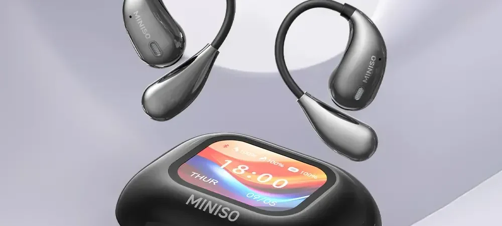 Lavnov Translation Earbuds make global communication easier than ever