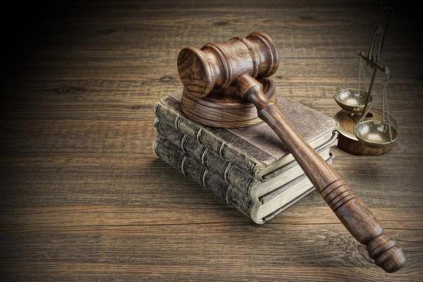 Finding the Right Criminal Defense Lawyer Near You