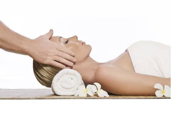 How Natural Stone Improves Temperature Stability in Spa Settings