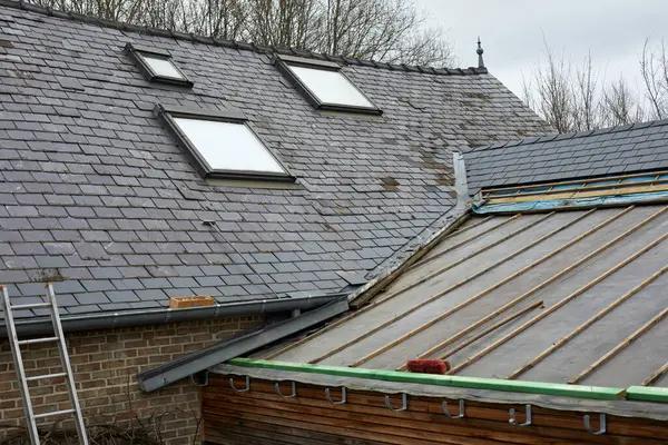 How a Seattle Roofer Helps Improve Your Home Value